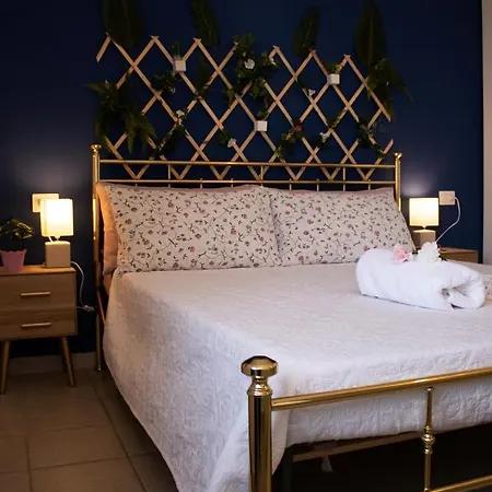 Apartment La Ringhiera Tropicale-bilocale Con Parcheggio E Self Check In *